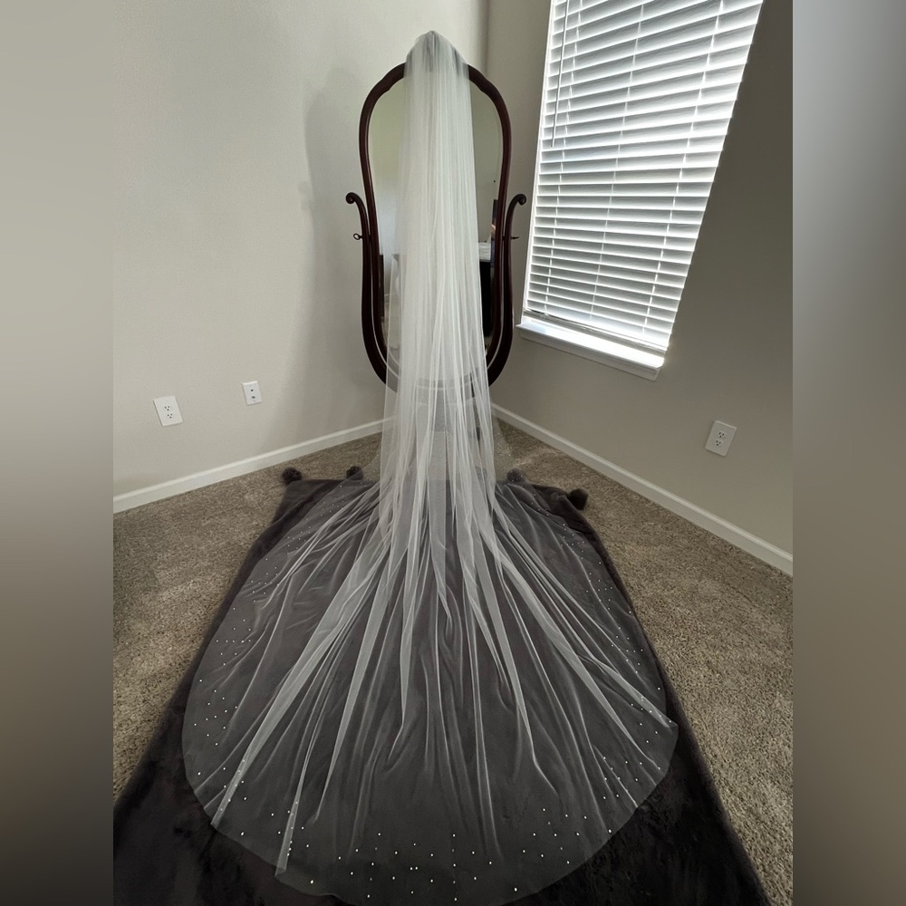 118” Cathedral Veil with Swarovski Pearls & Crystals